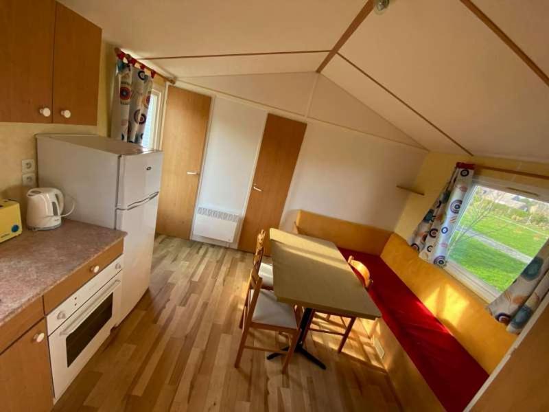 Camping La Baie Du Mont Saint Michel Céaux Екстериор снимка